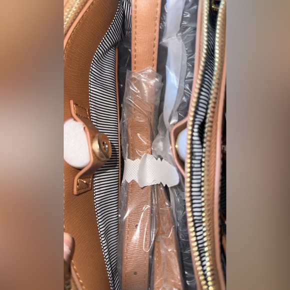 Never been used Bow Tie Bag - Picture 4 of 4